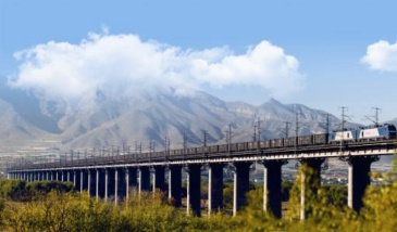 云南规划建设一批最美公路铁路