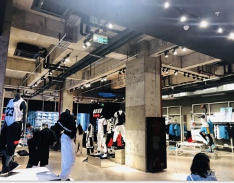 JORDAN华南首家旗舰店在万象天地开业